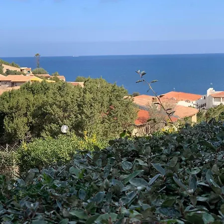 6-bed In Apartamento Baja Sardinia